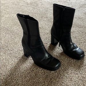Tommy boots